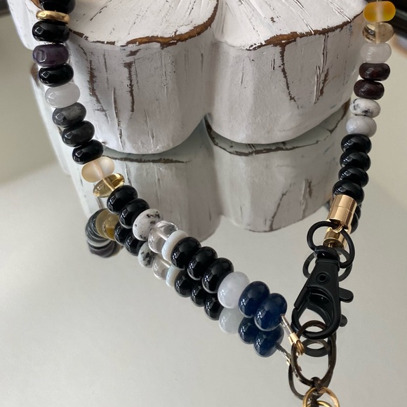 18” One-of-a-kind Jade necklace - Picture 8 of 9